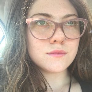 Meet your Posher, Coya